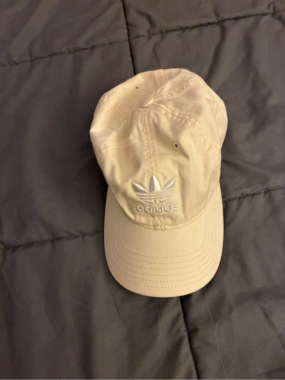 adidas Trefoil Baseball Cap in Cream/Off-White